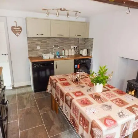 Kirrin Cottage, Nyaraló *